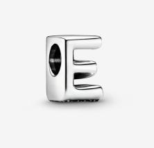 Korálek Pandora Letter E Alphabet Charm 797459