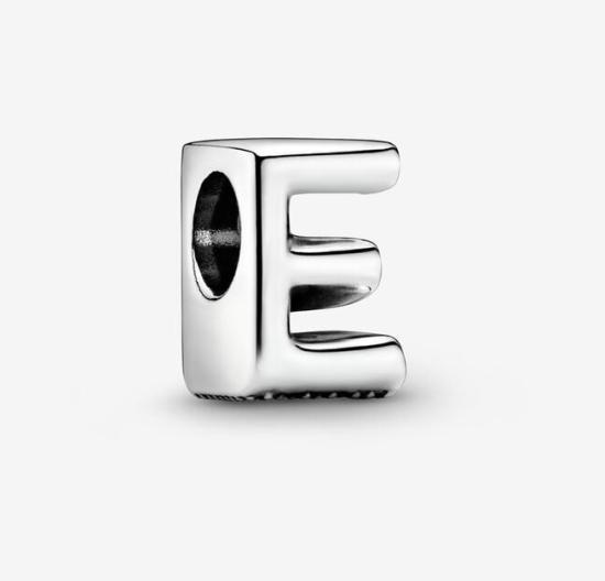 Korálek Pandora Letter E Alphabet Charm 797459